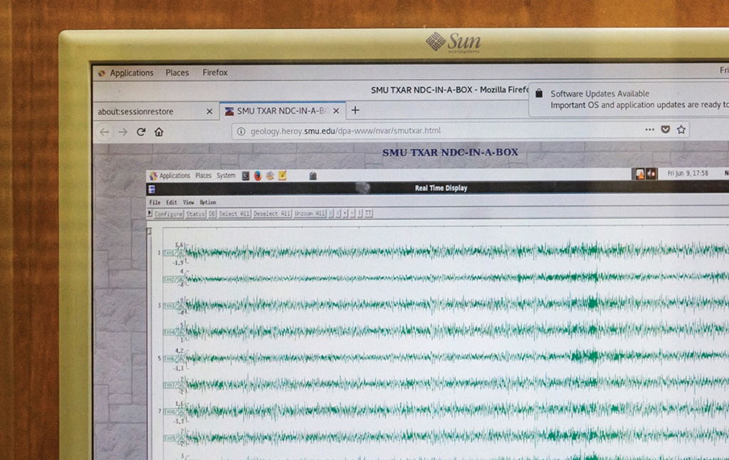 photo of seismic monitor recording motion